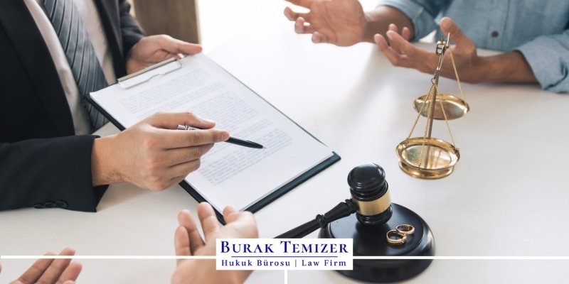 Çekişmeli Boşanma Avukatı Ücreti